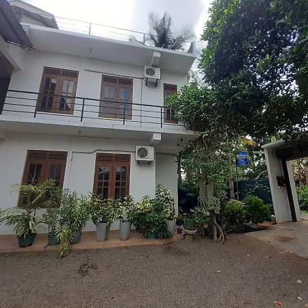 Emarald Holiday Homes Anuradhapura Exterior foto