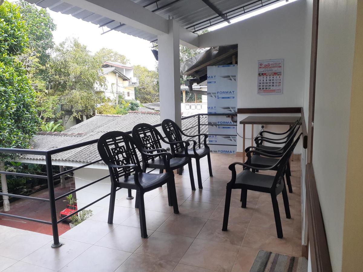 Emarald Holiday Homes Anuradhapura Exterior foto