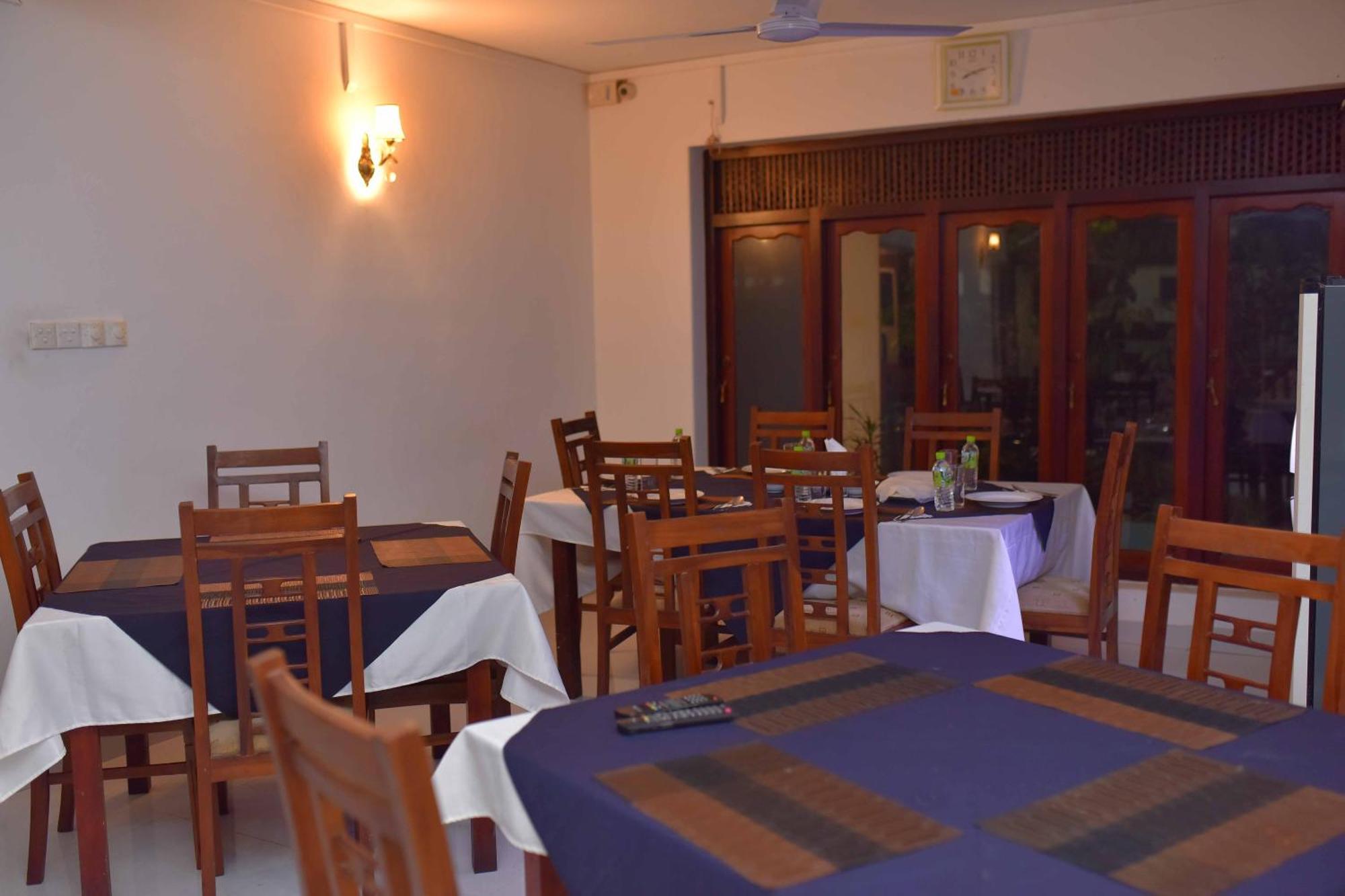 Emarald Holiday Homes Anuradhapura Exterior foto