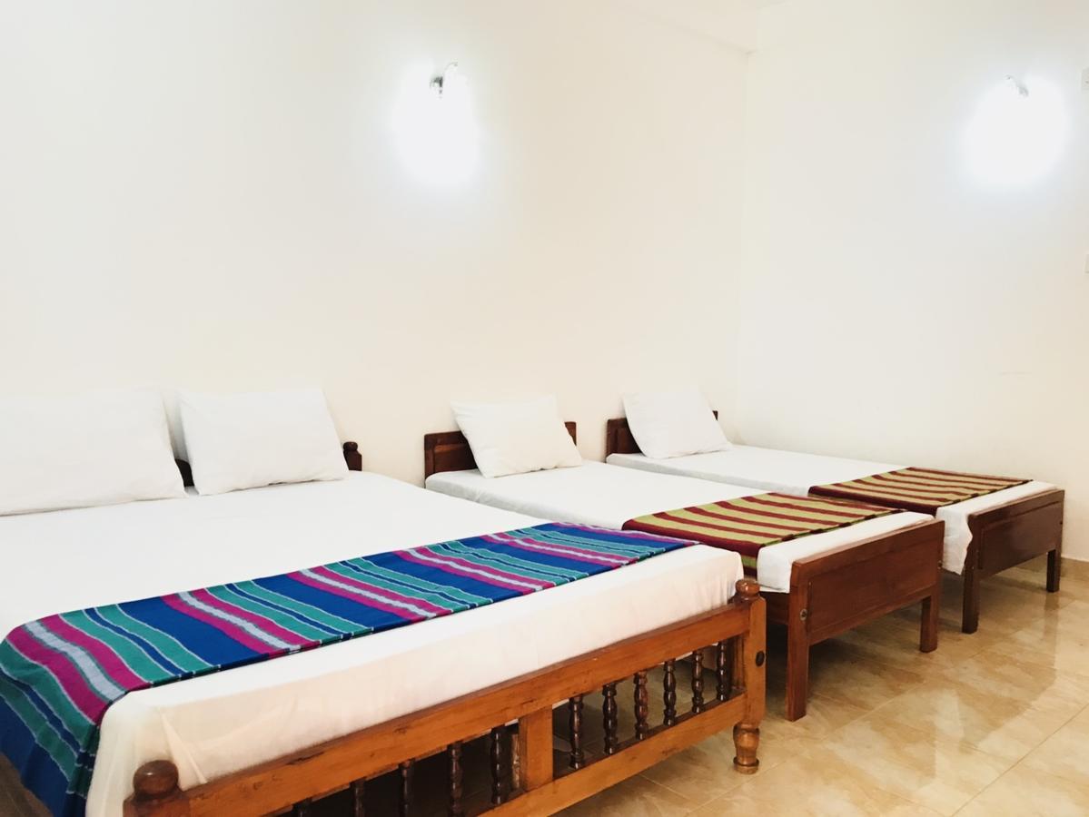 Emarald Holiday Homes Anuradhapura Exterior foto